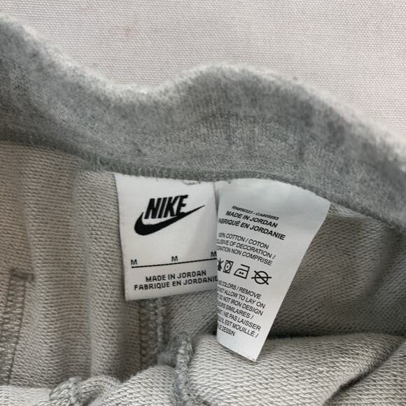 Nike Sportswear Club Fleece Shorts Men's Size M Logo Print Bottoms Gray Distress - Picture 5 of 9
